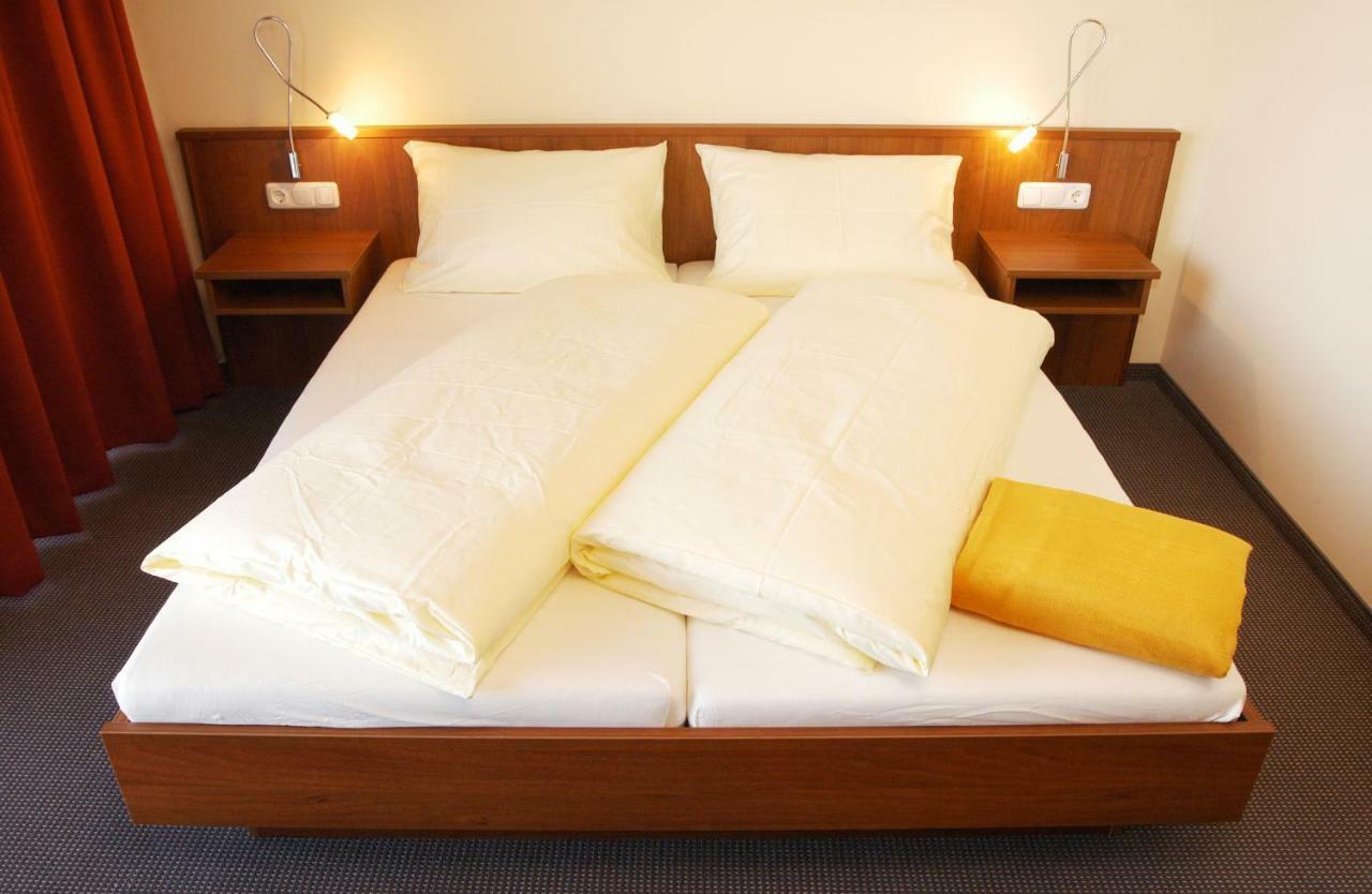 Vitalhotel Quellengarten - Bed & Breakfast 링기나우 외부 사진